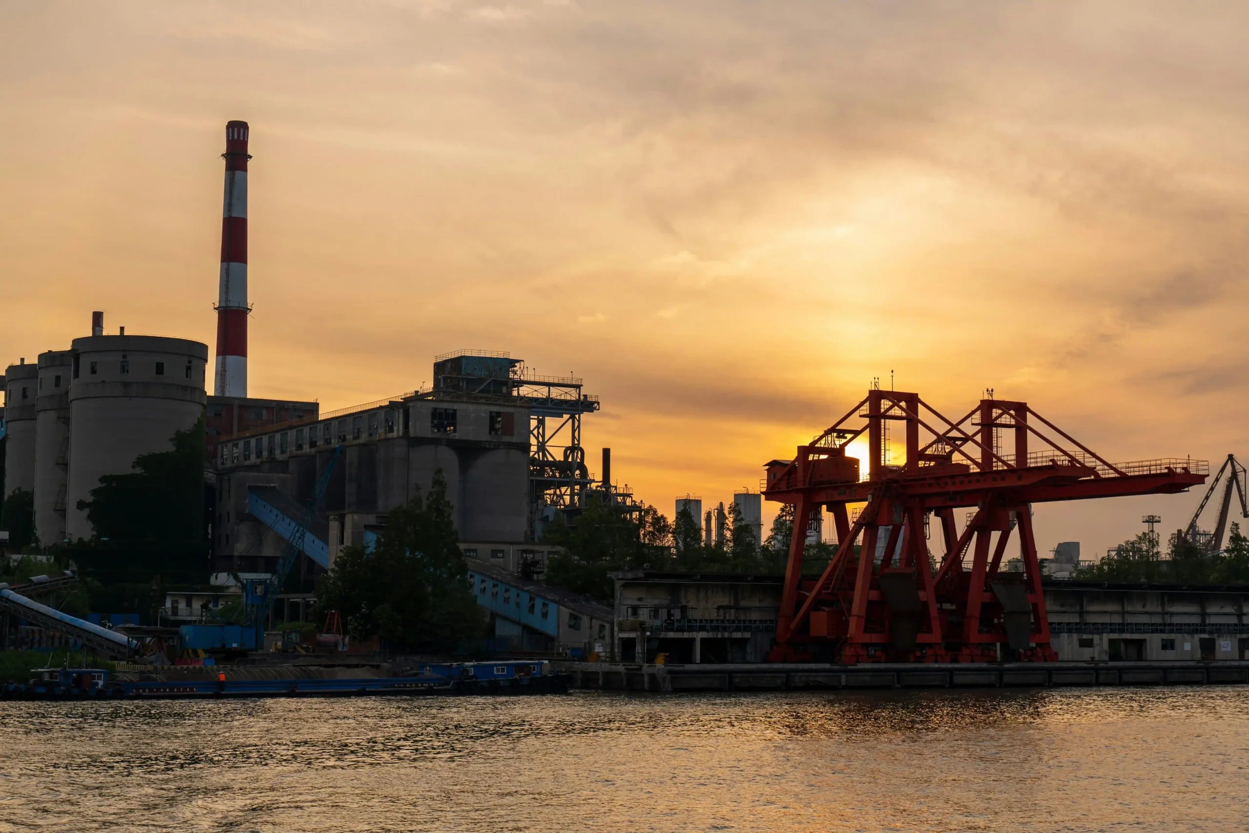 کارخانه فولاد سبز - حمایت دولتی